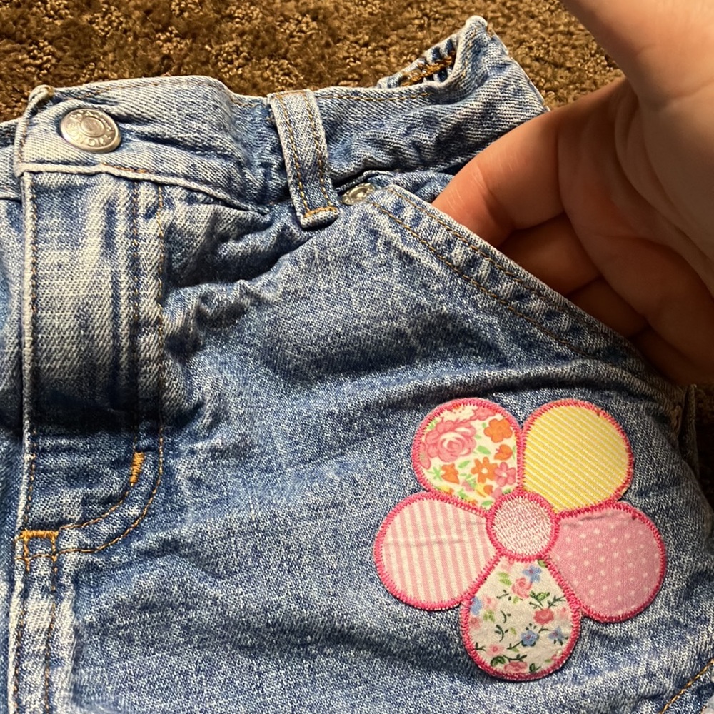 Flower floral size 7 denim jean shorts girls, 2 front pockets stretch waist EUC - Picture 5 of 6